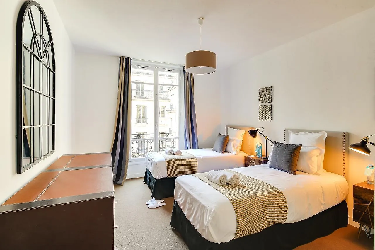 Sweet Inn - Montaigne Apartment *